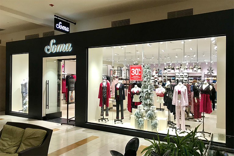 Soma Intimates Get Gorgeous Event — Delray Marketplace
