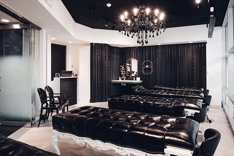 Noir Lash Lounge Interior