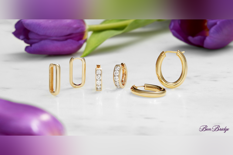Let our expert Personal Jewelers guide you to the perfect gift for the Mom who is always jumping through hoops.