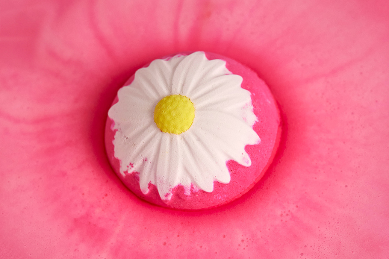 Join us for our Make It For Mum pressing event! Come get pampered with a relaxing arm massage, then press our Mother's Day exclusive Blooming Beautiful Bath Bomb.