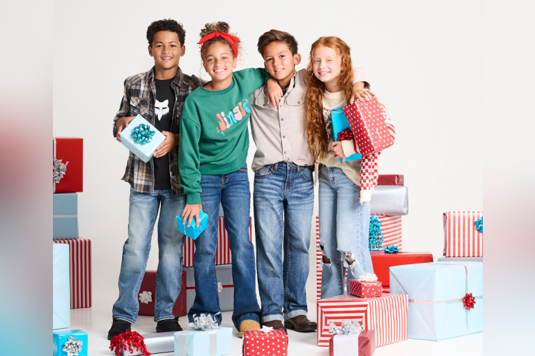 They’ll be feeling festive and ready to sleigh the season with Buckle Kids.