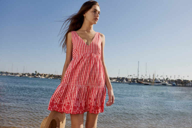 Our Fourth of July event is officially on! Enjoy 40% off almost everything and save up to 60% off on sale items.